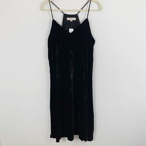 Loft Dress Size 2 Black Velvet Trapeze V Neck Sleeveless Holiday Party NWT